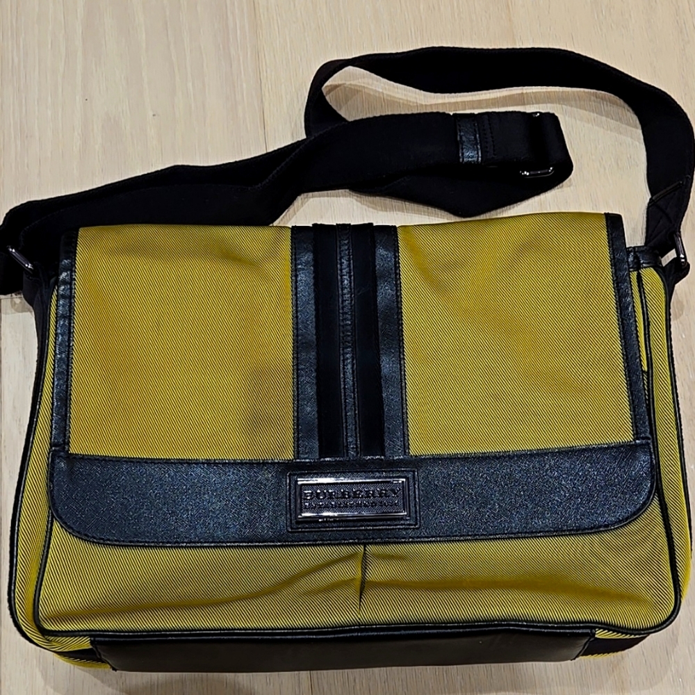 Burberry Messenger bag